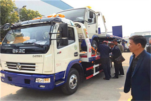 东邵渠汽车道路救援拖车价格